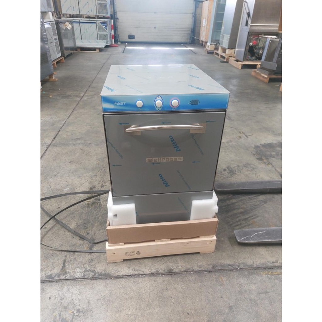 Lave-verre 390x390 - Elettrobar FAST139DG
